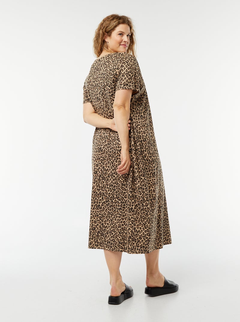 Robe t-shirt longue à manches courtes unie Léopard - Kiabi