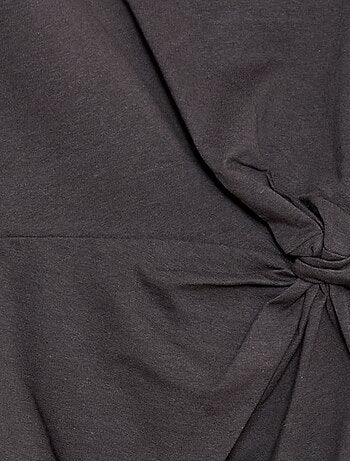 Robe t-shirt mi-longue avec nœud fantaisie devant