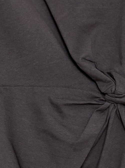 Robe t-shirt mi-longue avec nœud fantaisie devant - Kiabi