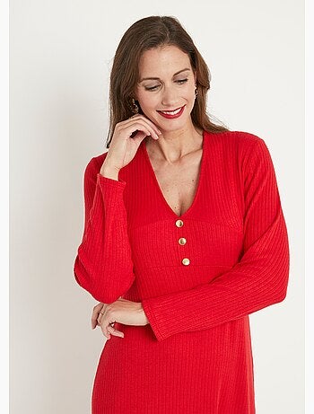 Robe unie courte col V en maille côtelée