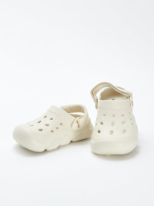 Sabots en plastique moulé à scratch - Kiabi