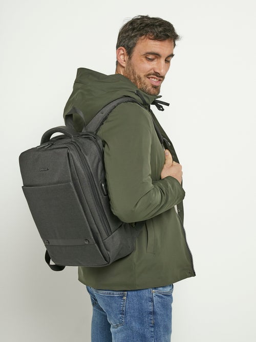 Sac à dos homme multipoches zippé - AFIBEL - Kiabi Sac à dos homme multipoches zippé - AFIBEL - Kiabi