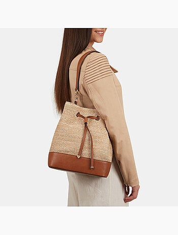 Sac seau en rafia