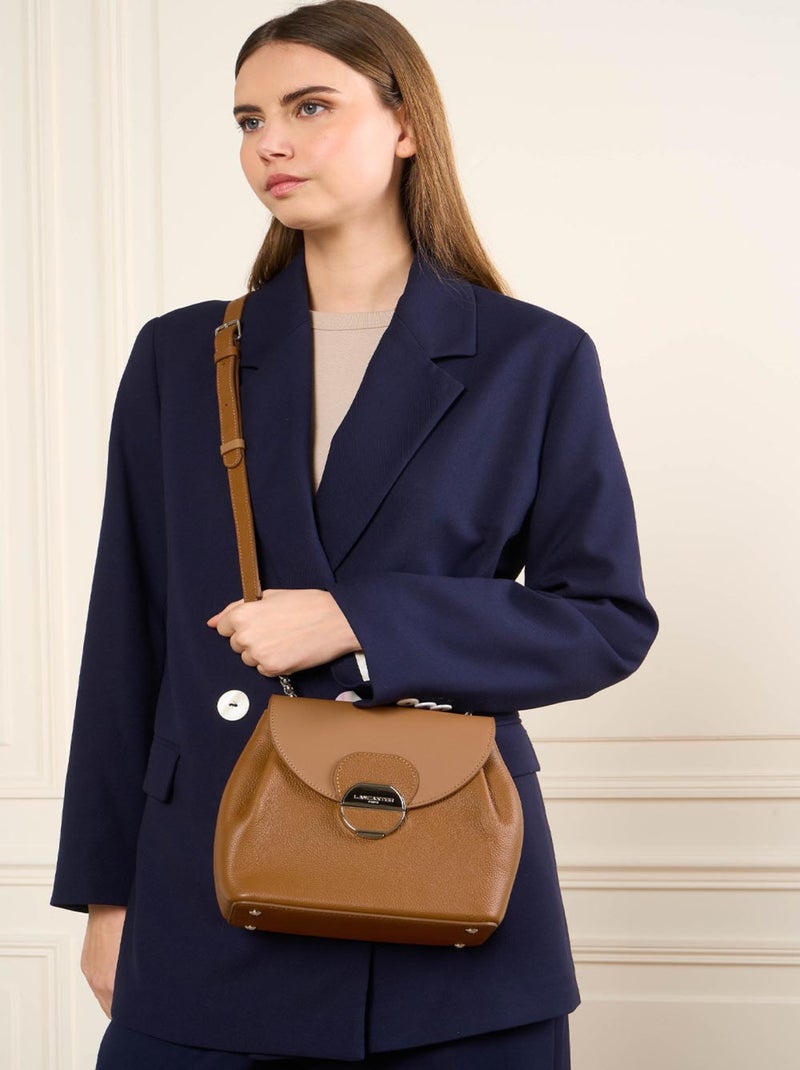 Sac trotteur A rabat avec fermoir Pia Lancaster Marron - Kiabi