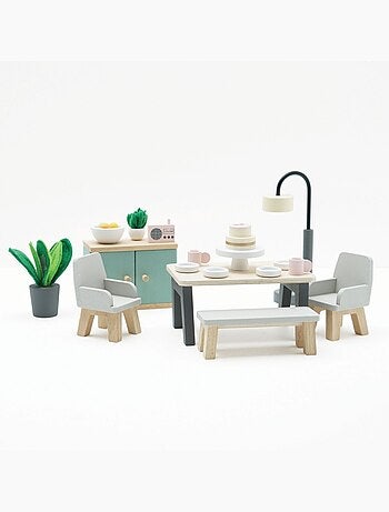 Salle à manger pour maison de poupées