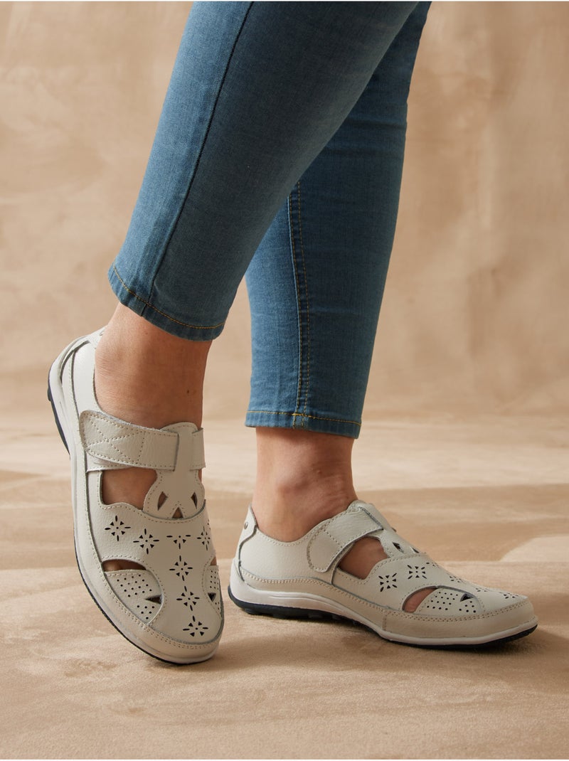 Salomés à scratch cuir ajouré - PEDICONFORT Blanc Blanc - Kiabi
