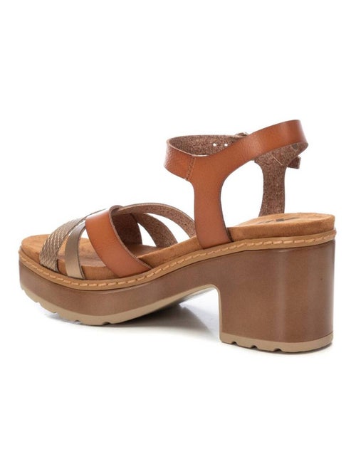 Sandale à talon boucle - Kiabi