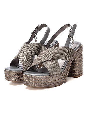 Sandale à talon boucle