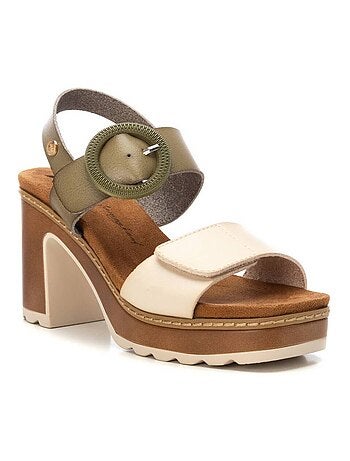 Sandale à talon boucle