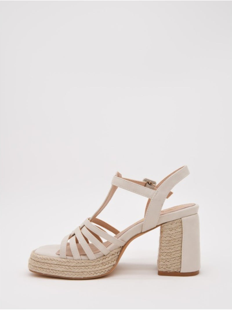 Sandale à Talons Matériau Synthétique Montevita Beige - Kiabi