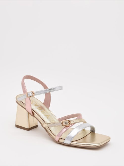 Sandale à Talons Matériau Synthétique Montevita - Kiabi Sandale à Talons Matériau Synthétique Montevita - Kiabi