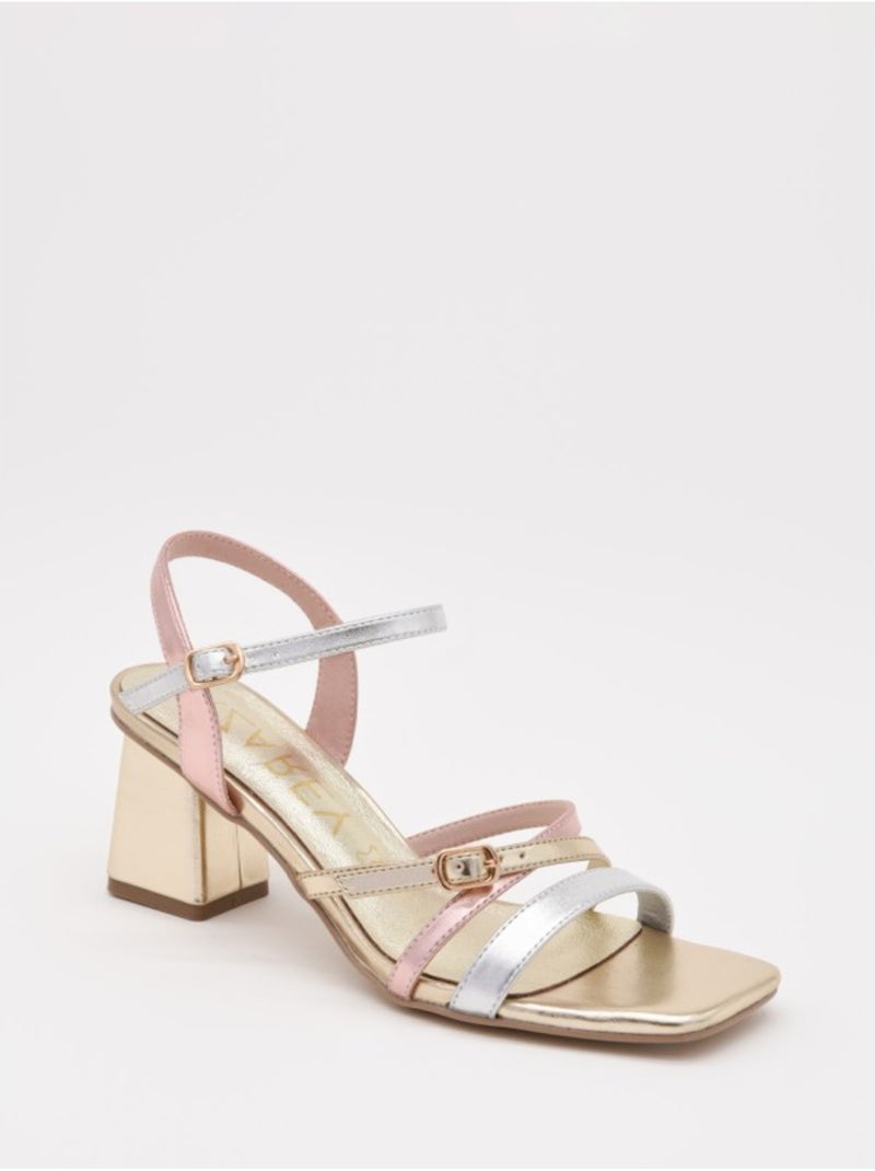 Sandale à Talons Matériau Synthétique Montevita Doré/or - Kiabi
