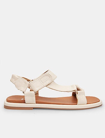 Sandale avec sangle bata