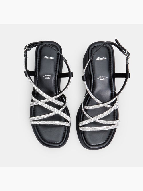 Sandale avec talon compensé de 6 cm BATA - Kiabi Sandale avec talon compensé de 6 cm BATA - Kiabi