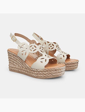 Sandale avec talon compensé de 8 cm BATA