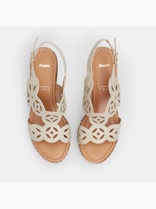 Sandale avec talon compensé de 8 cm BATA - Kiabi