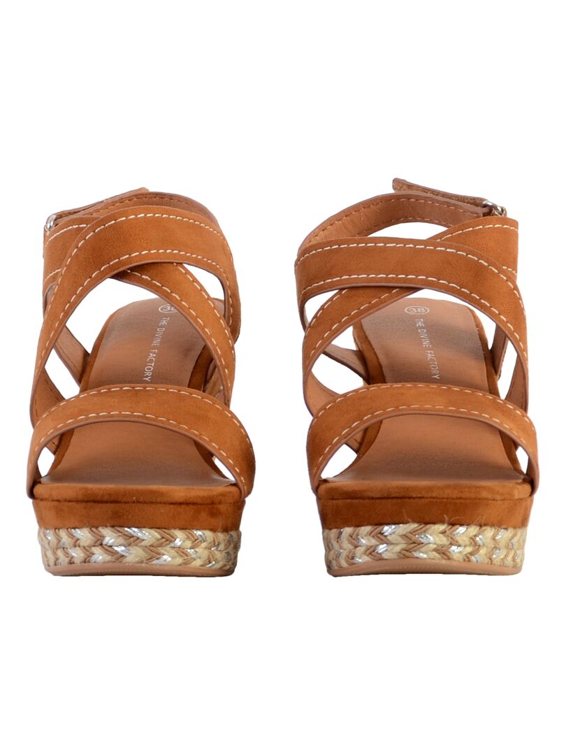 Acheter en ligne Sandales compensées marron pour femme Acheter en ligne Sandales compensées marron pour femme