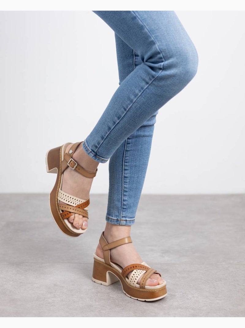 Sandale décontractée à talon avec boucle Beige - Kiabi