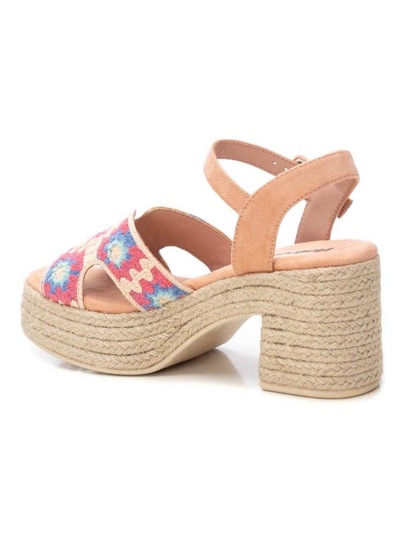 Sandale décontractée à talon avec boucle Crème - Kiabi