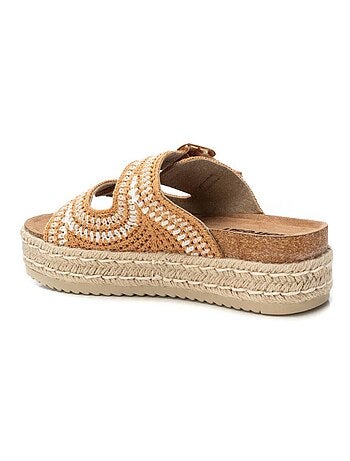 Sandale décontractée avec boucle