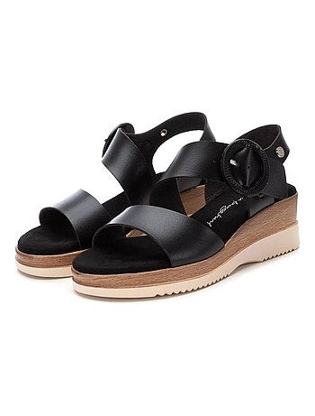 Sandale décontractée avec boucle