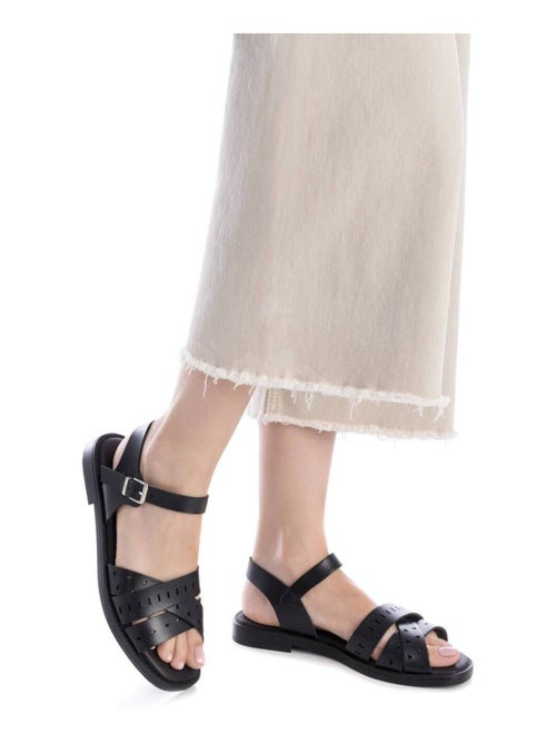 Sandale décontractée avec boucle - Kiabi Sandale décontractée avec boucle - Kiabi