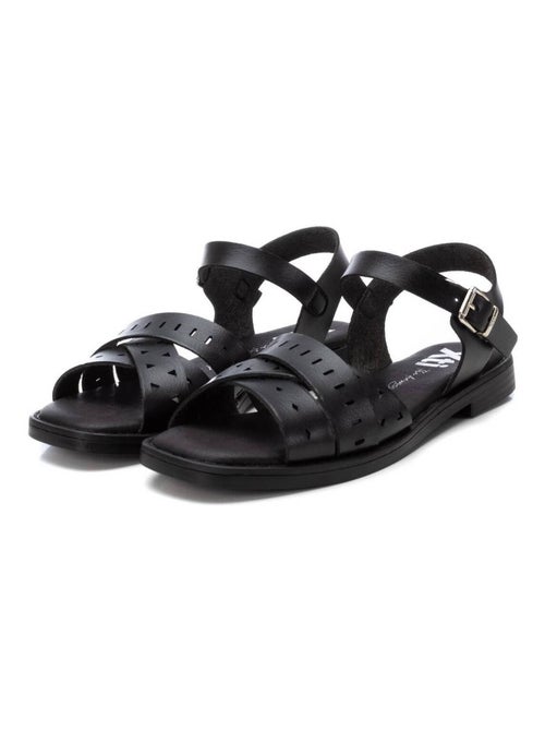 Sandale décontractée avec boucle - Kiabi Sandale décontractée avec boucle - Kiabi