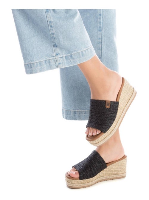 Sandale décontractée coin bride arrière - Kiabi Sandale décontractée coin bride arrière - Kiabi