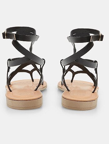Sandale en cuir BATA