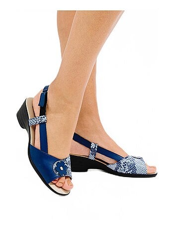 Sandale largeur confort scratchée cuir