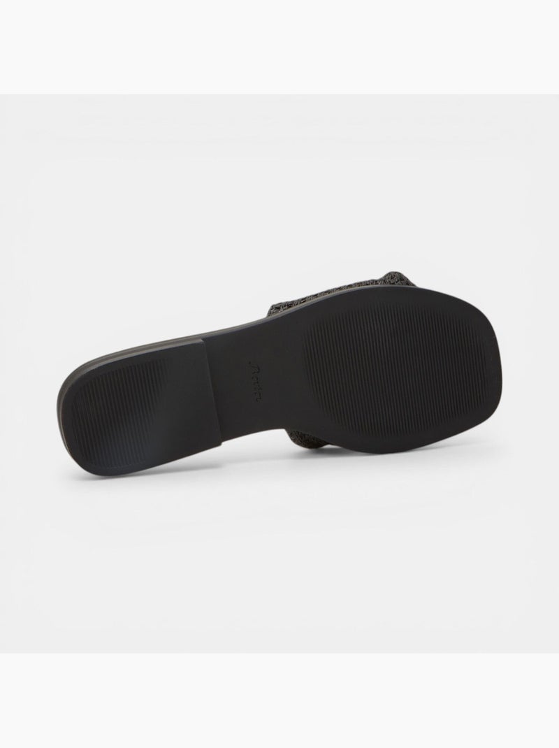 Sandale plate avec bande en tissu Noir - Kiabi