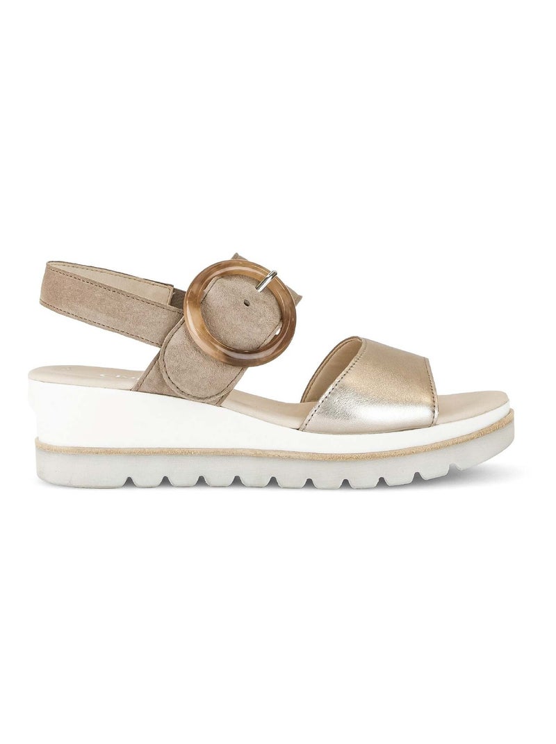 Sandales - en cuir métallisé Beige - Kiabi