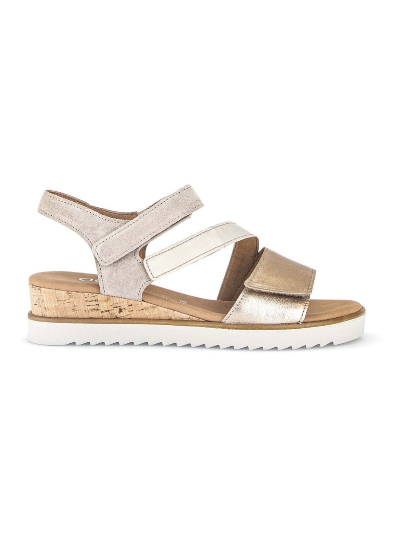Sandales - en cuir métallisé Beige - Kiabi