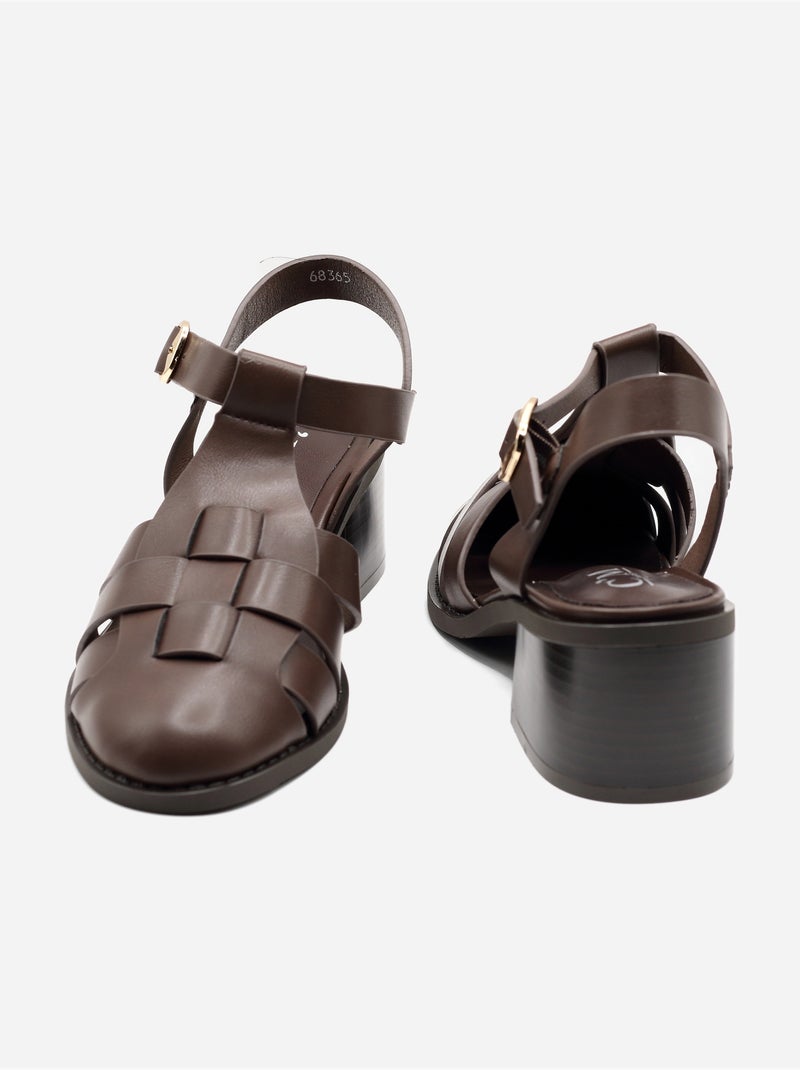 Sandales à bride et ardillon Marron - Kiabi