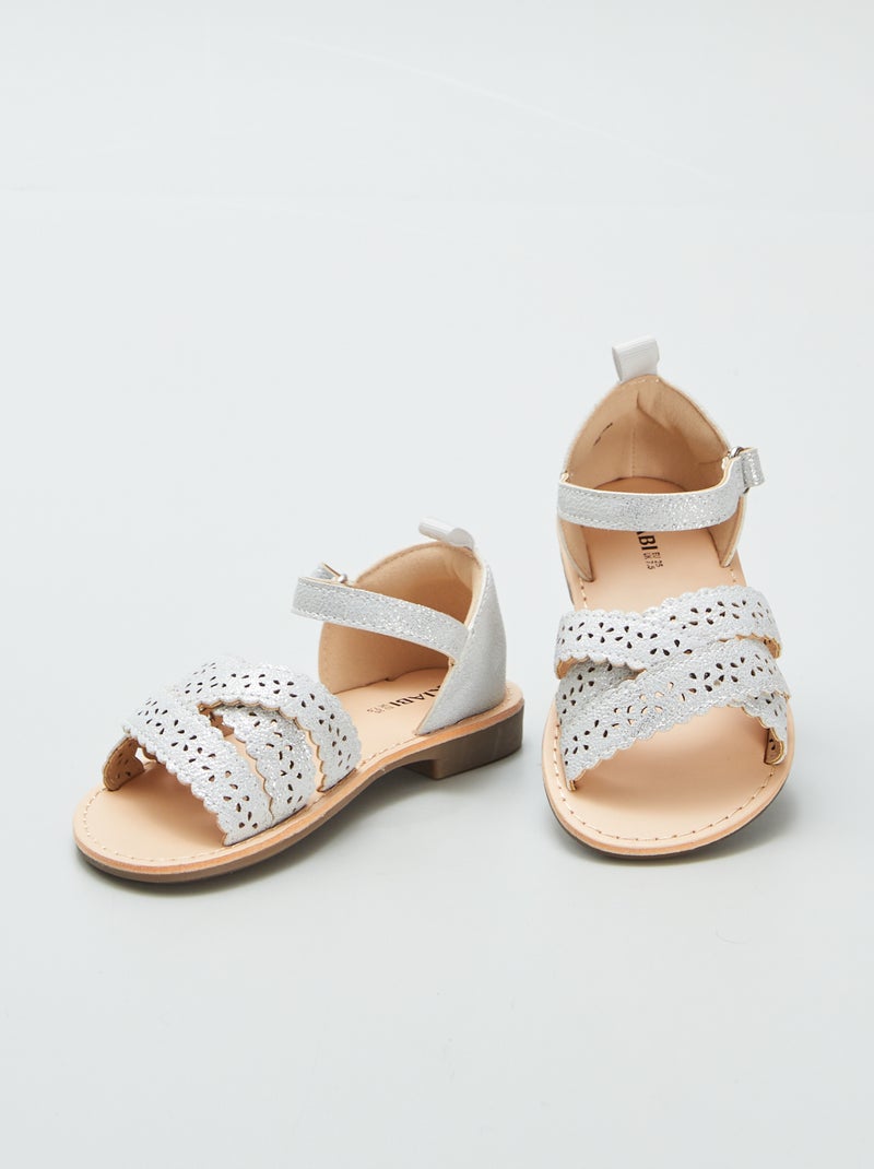 Sandales à brides ajourées GRIS - Kiabi