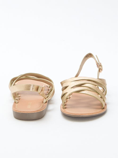 Sandales à brides avec boucles - Kiabi