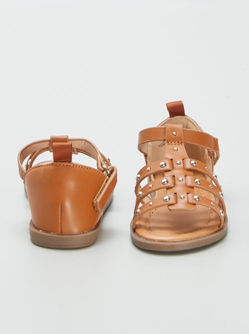 Sandales à brides cloutées - Kiabi
