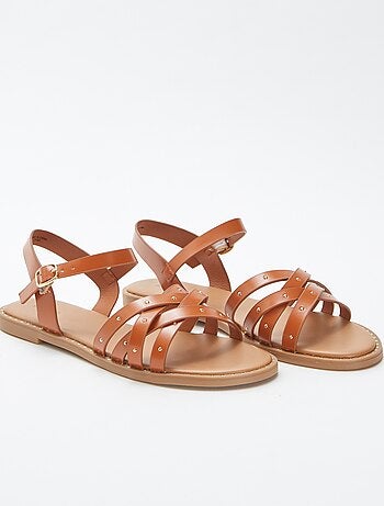 Sandales à brides cloutées