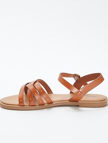 Sandales à brides cloutées