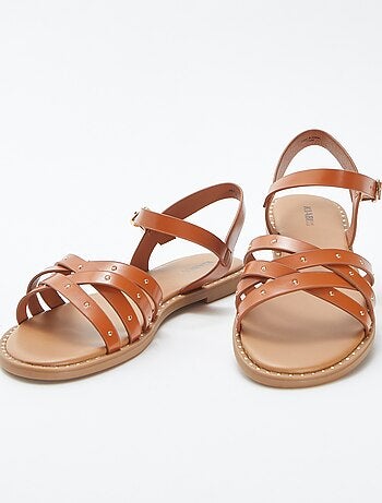 Sandales à brides cloutées