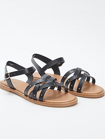 Sandales à brides cloutées