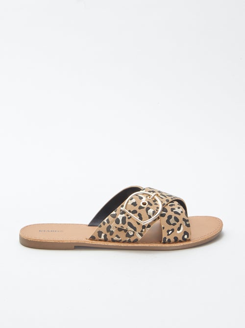 Sandales à brides croisées avec imprimé - Kiabi