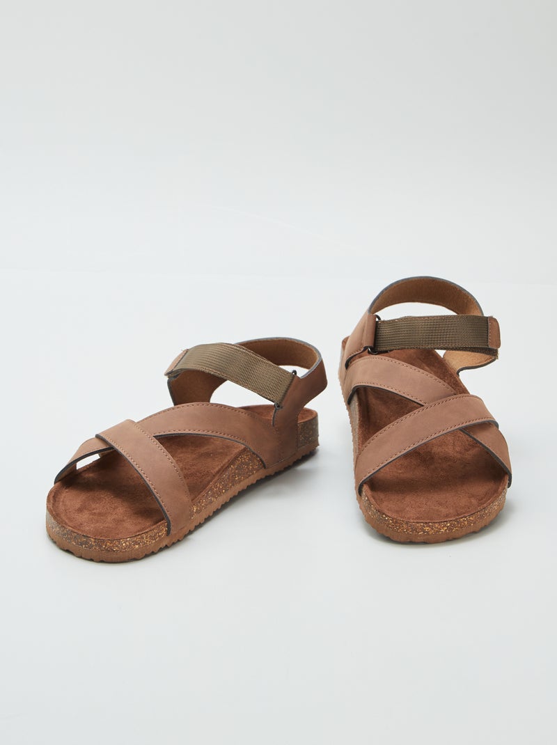 Sandales à brides croisées Marron - Kiabi