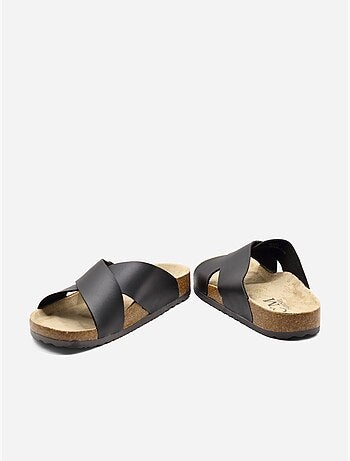 Sandales à brides croisées