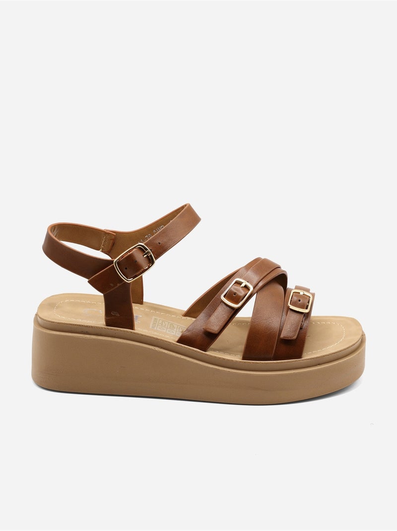 Sandales à brides multiples Camel - Kiabi