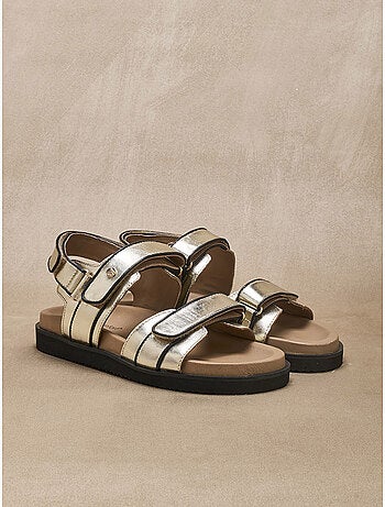 Sandales à scratchs en cuir