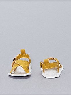 Sandales à scratchs - Kiabi