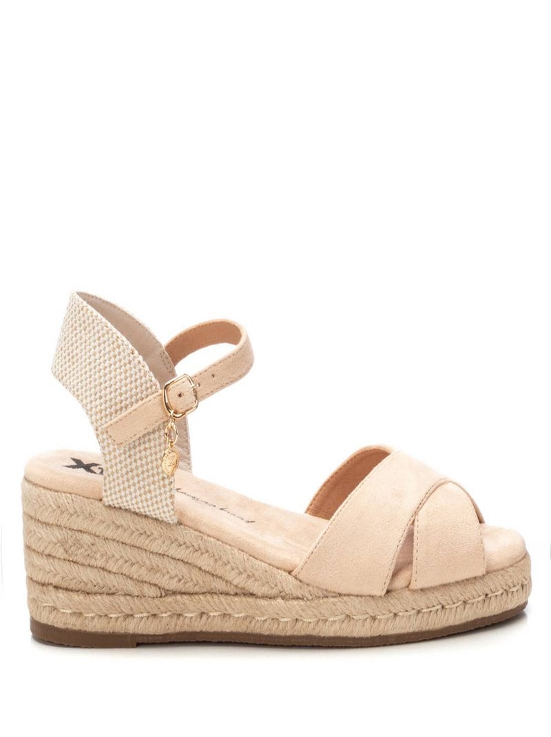 Sandales à semelle compensée avec boucle Beige - Kiabi