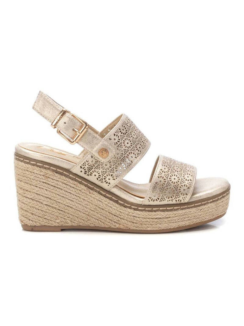 Sandales à semelle compensée avec boucle Doré/or - Kiabi