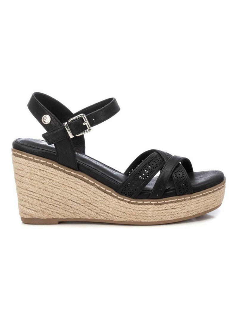 Sandales à semelle compensée avec boucle Noir - Kiabi